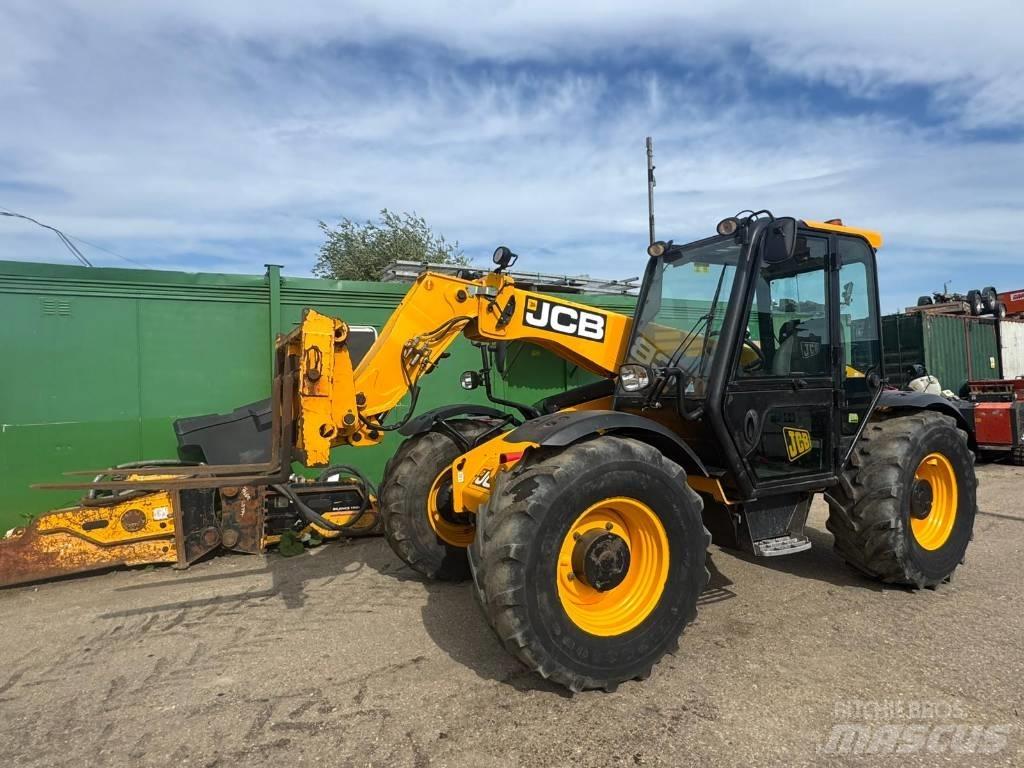 JCB 526-56 Agri 農業用伸縮臂裝載機
