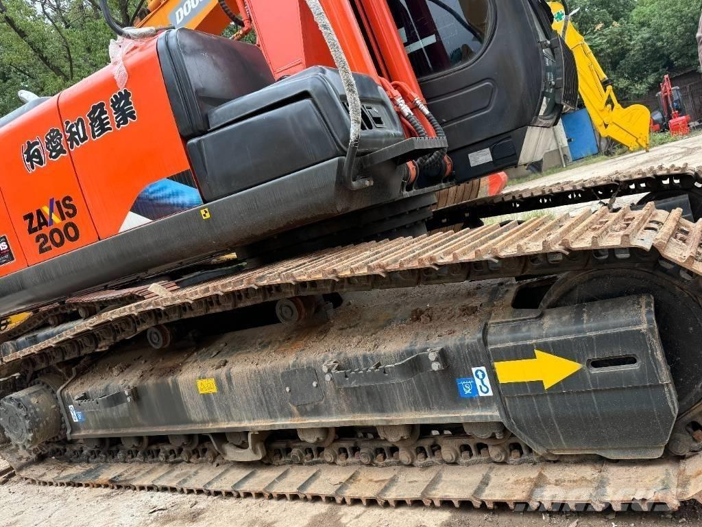 Hitachi ZX 200 履帶式 挖土機/掘鑿機/挖掘機