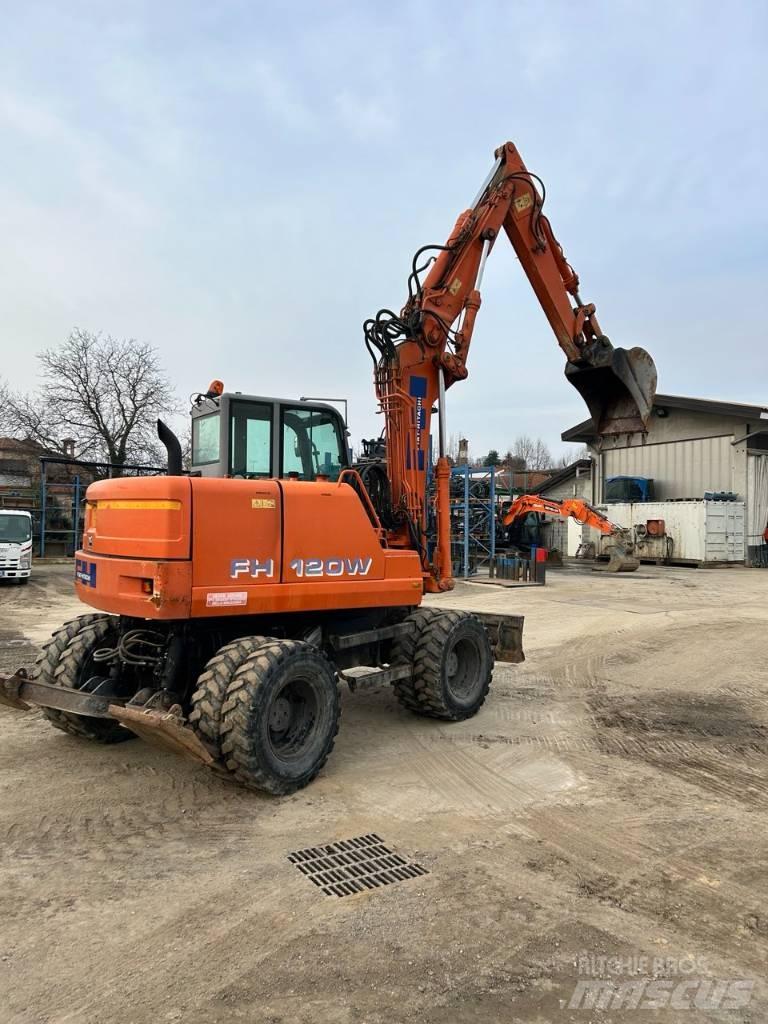 Fiat-Hitachi fh 120 旋轉式挖土機/掘鑿機/挖掘機