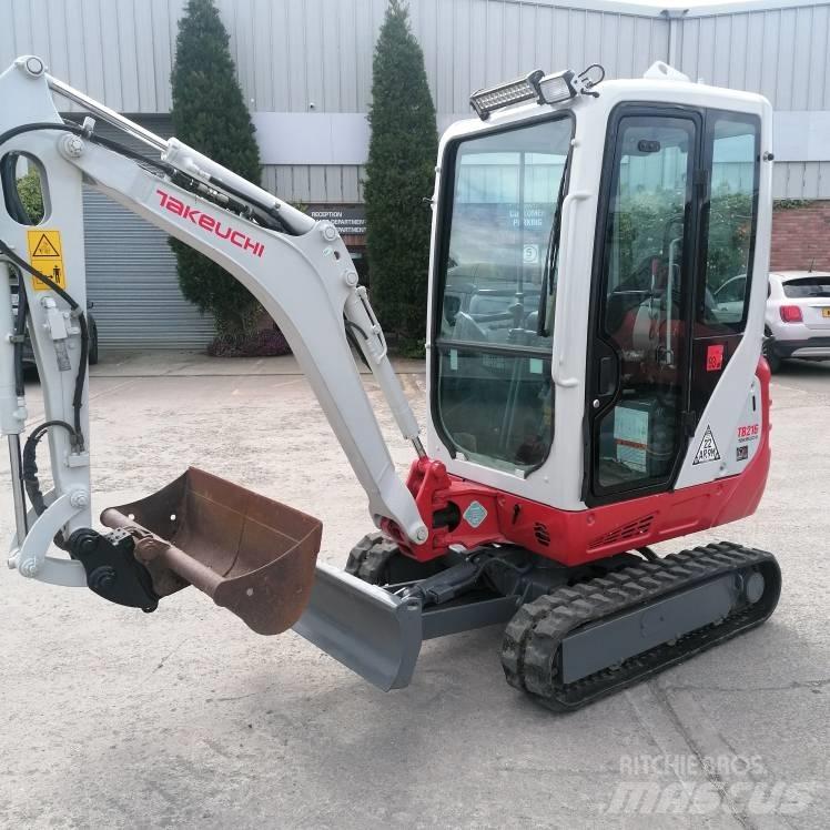 Takeuchi TB216 小型挖土機/掘鑿機<7t(小型挖掘機)