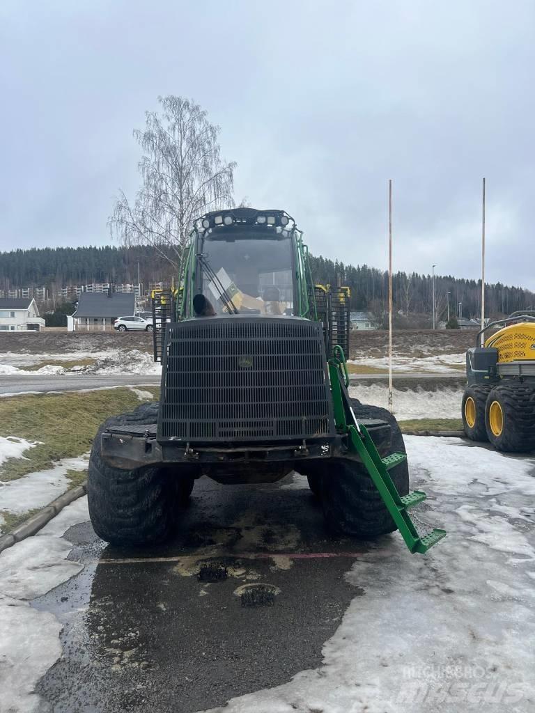John Deere 1210 E 集運機
