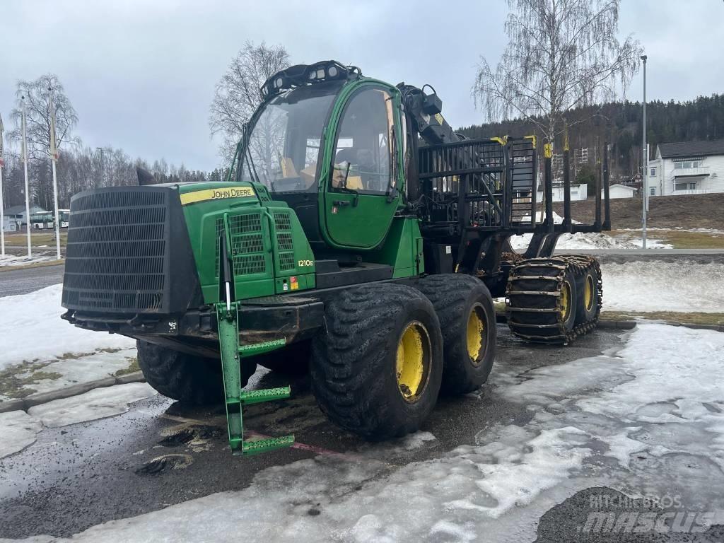 John Deere 1210 E 集運機
