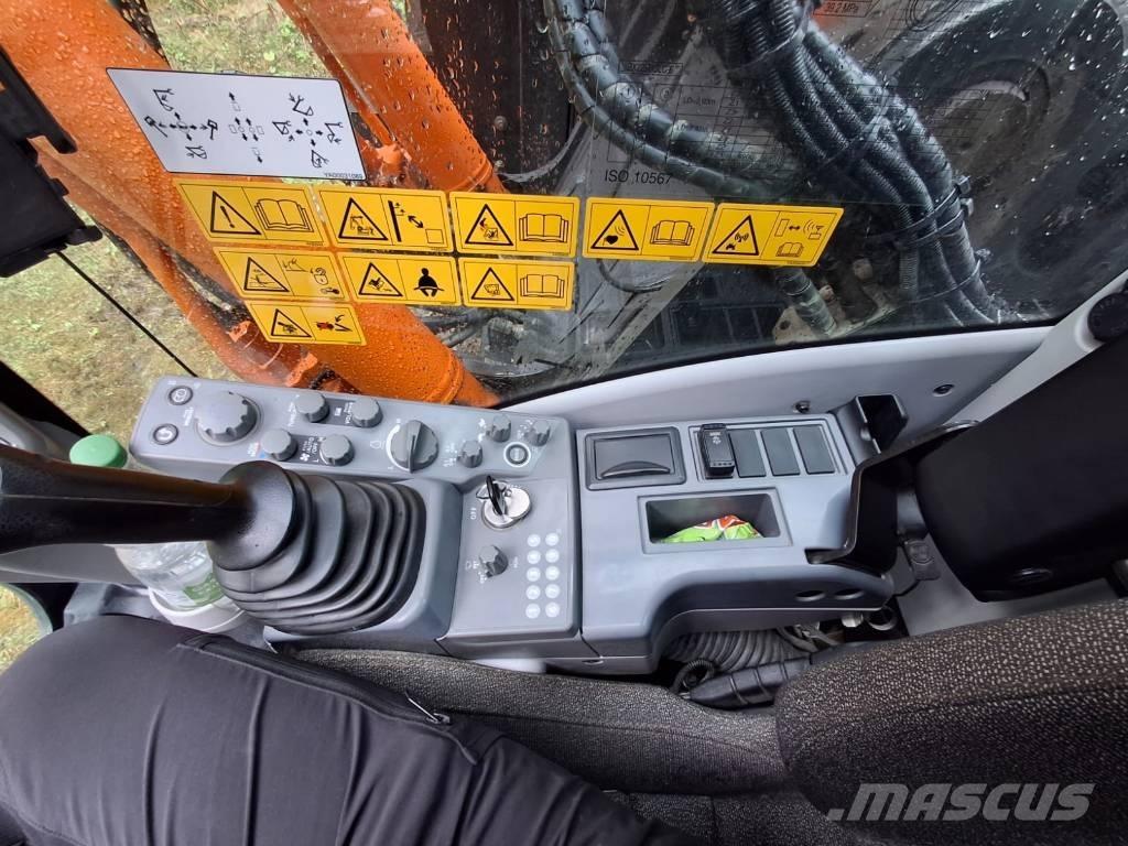 Hitachi ZX 225 US LC 履帶式 挖土機/掘鑿機/挖掘機