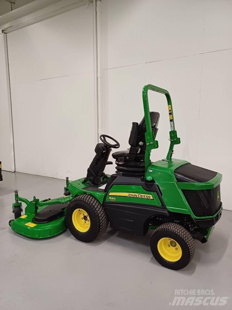 John Deere 1580 騎乘式割草機