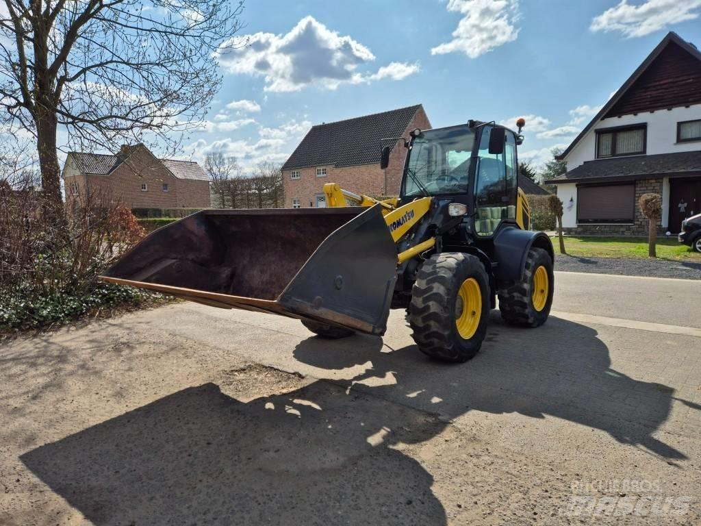 Komatsu WA100M-7 輪胎式裝載機