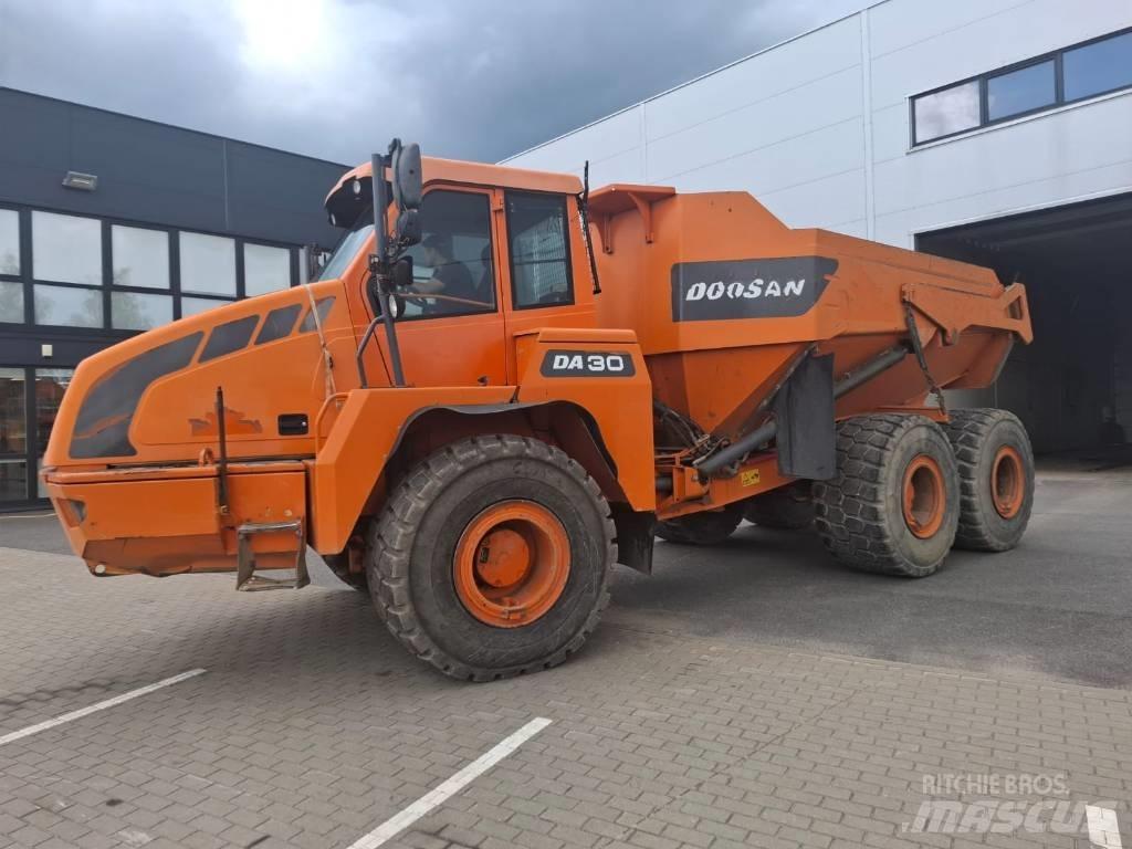 Doosan DA 30 鉸接式起吊車