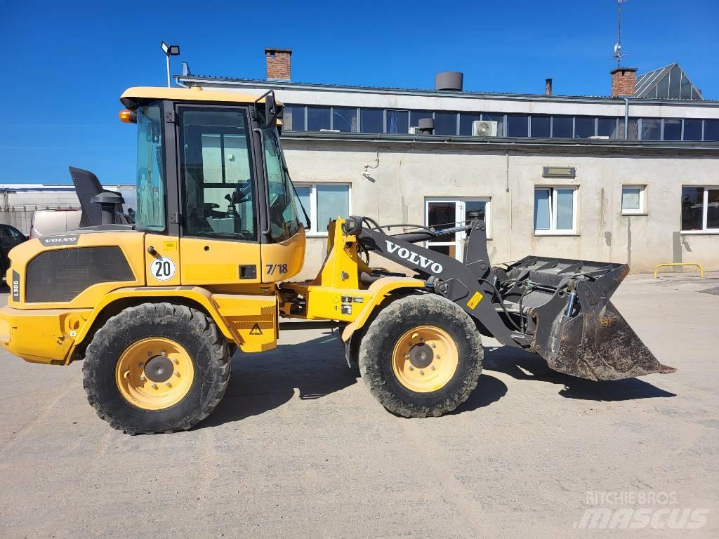 Volvo L 30 G 輪胎式裝載機