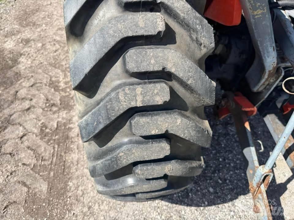 Kubota B 7800 HSD 曳引機