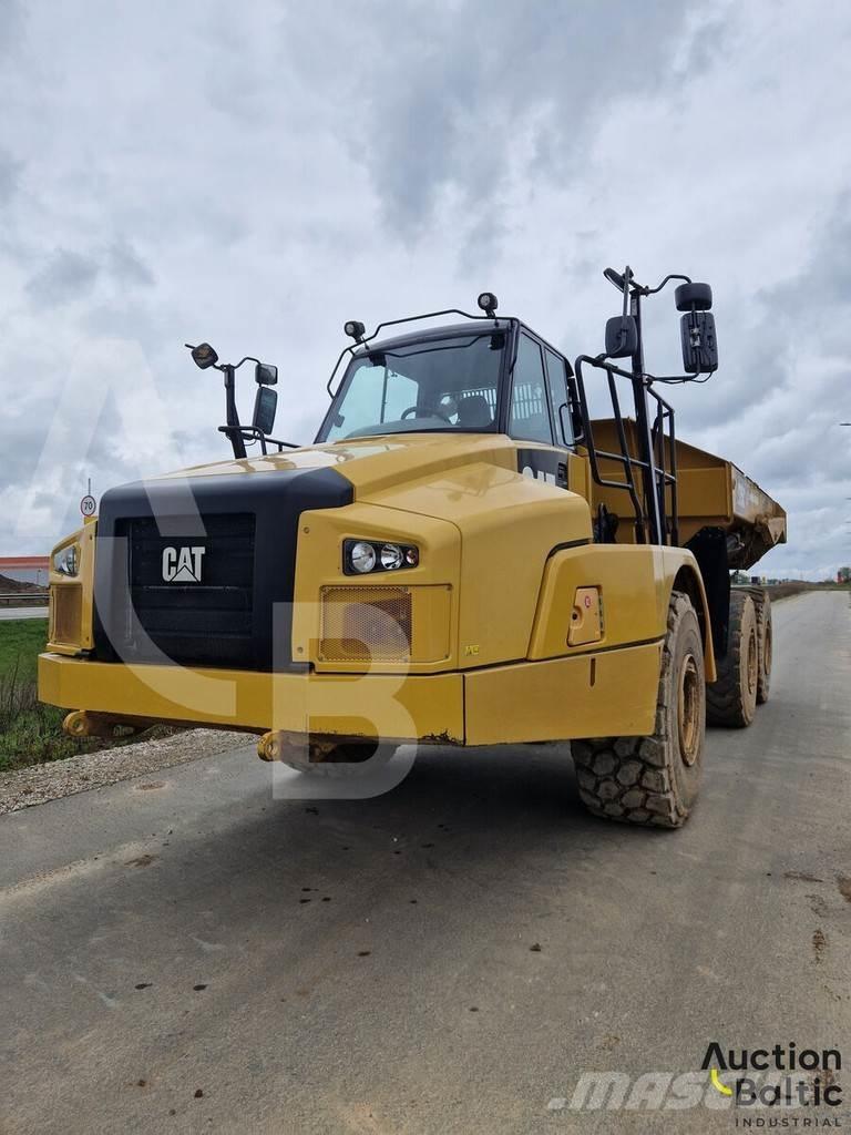 CAT 735C 鉸接式起吊車