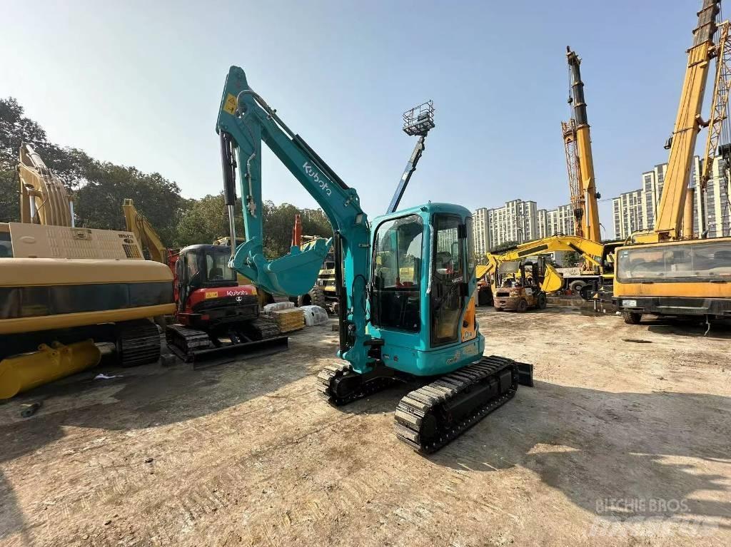 Kubota U 35 小型挖土機/掘鑿機<7t(小型挖掘機)