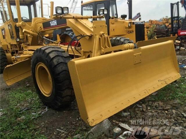 CAT 140 H 平土機