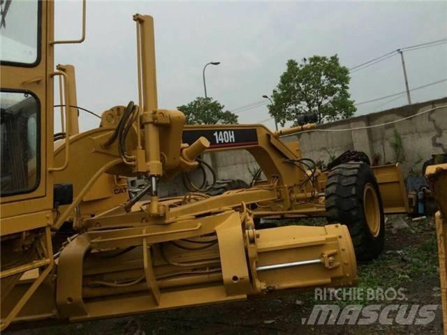 CAT 140 H 平土機