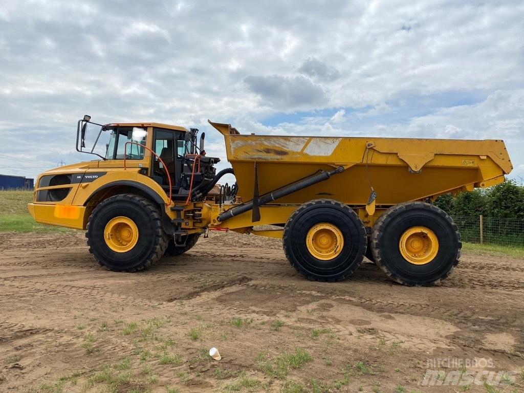 Volvo A40G 鉸接式起吊車