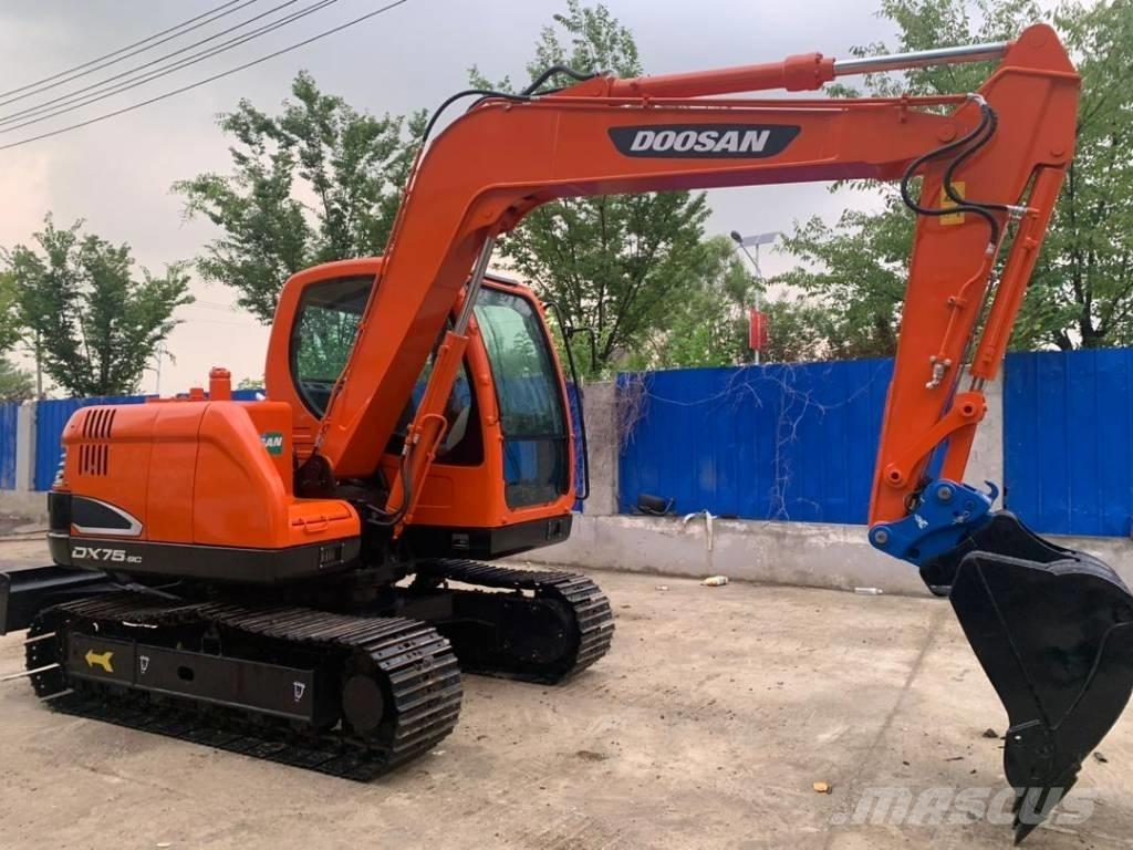 Doosan DX 75-9 C 中型挖土機/掘鑿機/挖掘機 7t-12t