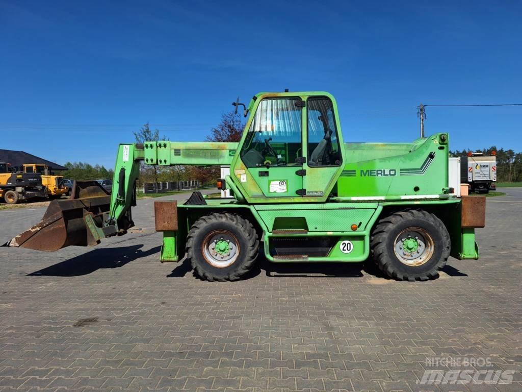 Merlo 30.13 伸縮臂操作車