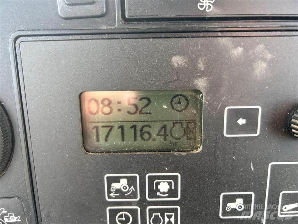 John Deere 7820 曳引機