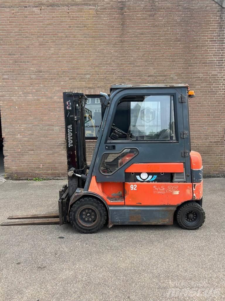 Toyota 7FBMF25 電動堆高機