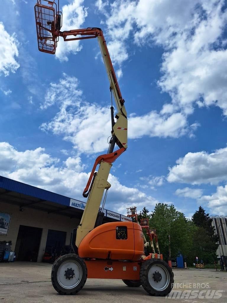 JLG 600 AJ 曲臂高空作業車