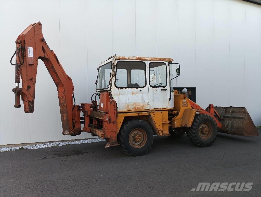 Schaeff SKB 902 反鏟裝載機