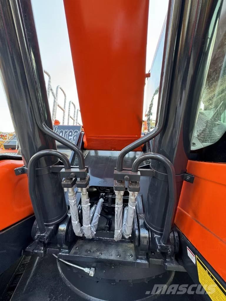 Doosan DX300LC 履帶式 挖土機/掘鑿機/挖掘機