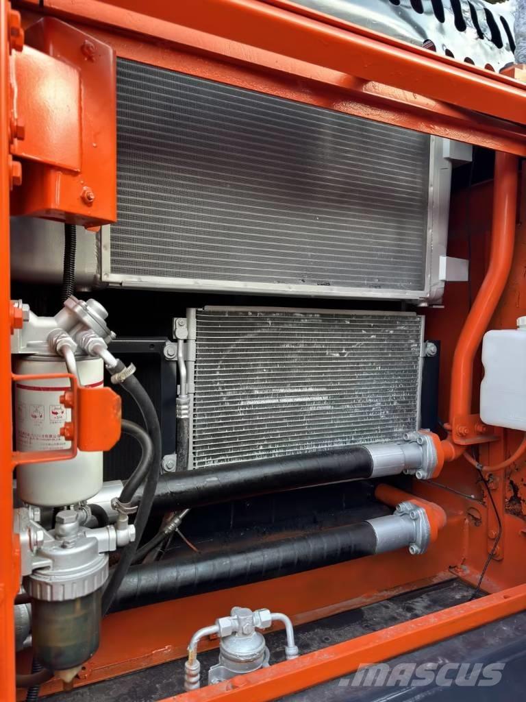 Doosan DX300LC 履帶式 挖土機/掘鑿機/挖掘機