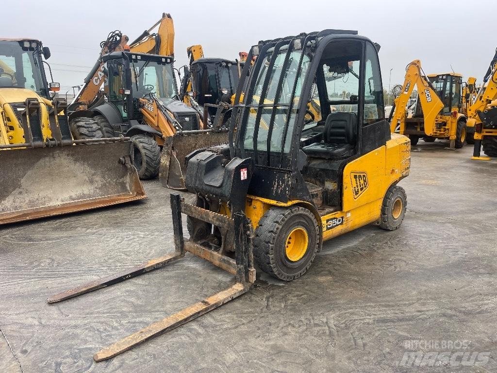 JCB TLT 35 伸縮臂操作車
