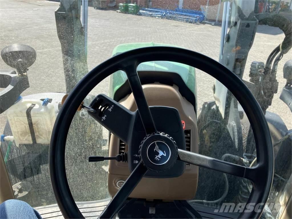 John Deere 7930 曳引機