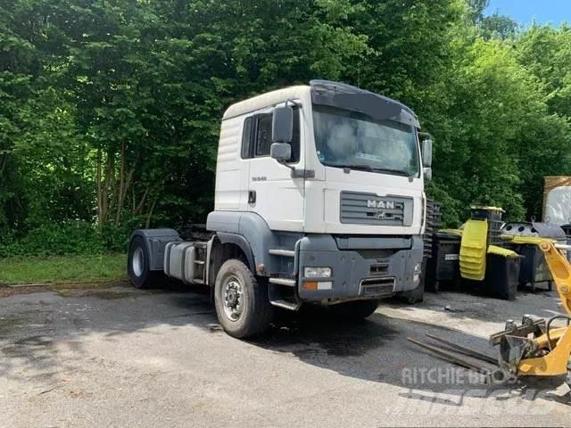 MAN TGA 18.480 4x4 曳引機組件