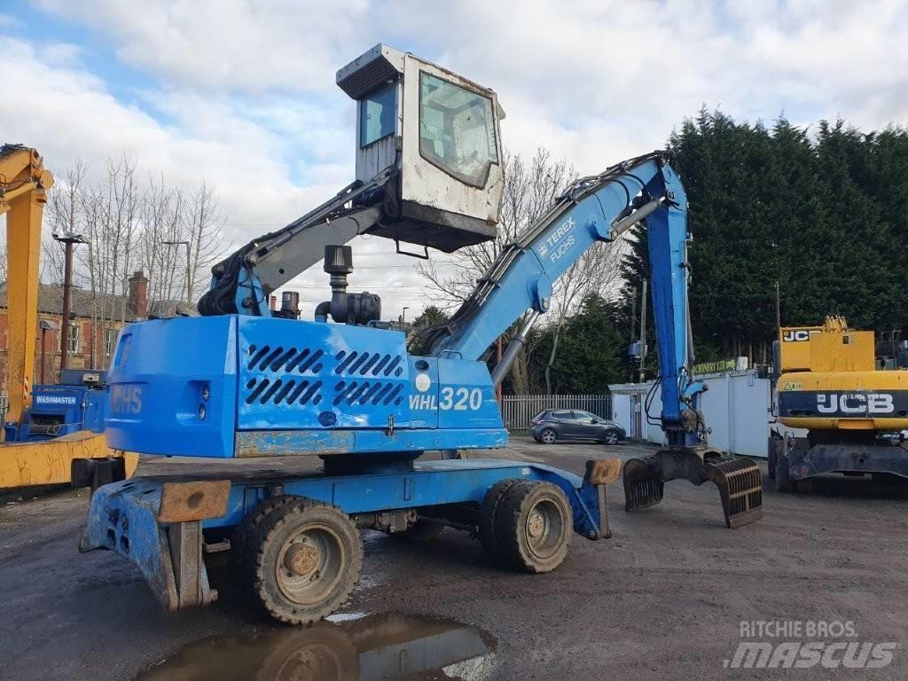 Fuchs MHL 320 廢棄物/工業用操作車