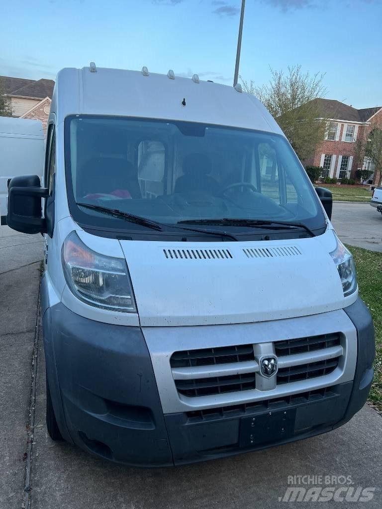 Dodge promaster 貨箱式卡車