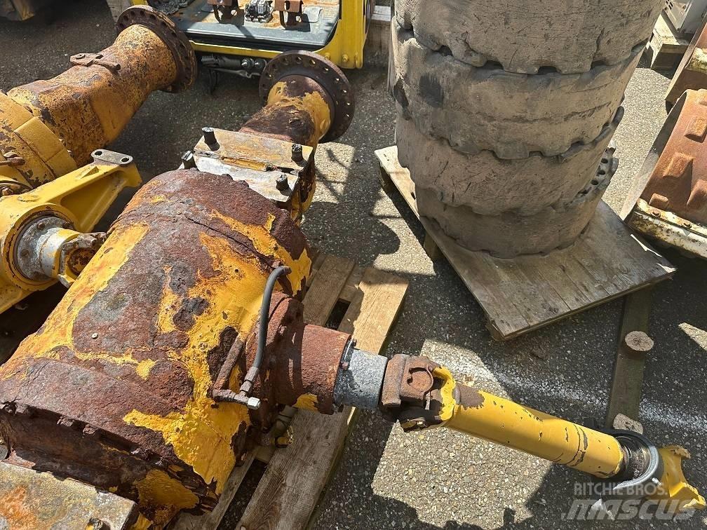 CAT 950 G front axel 軸