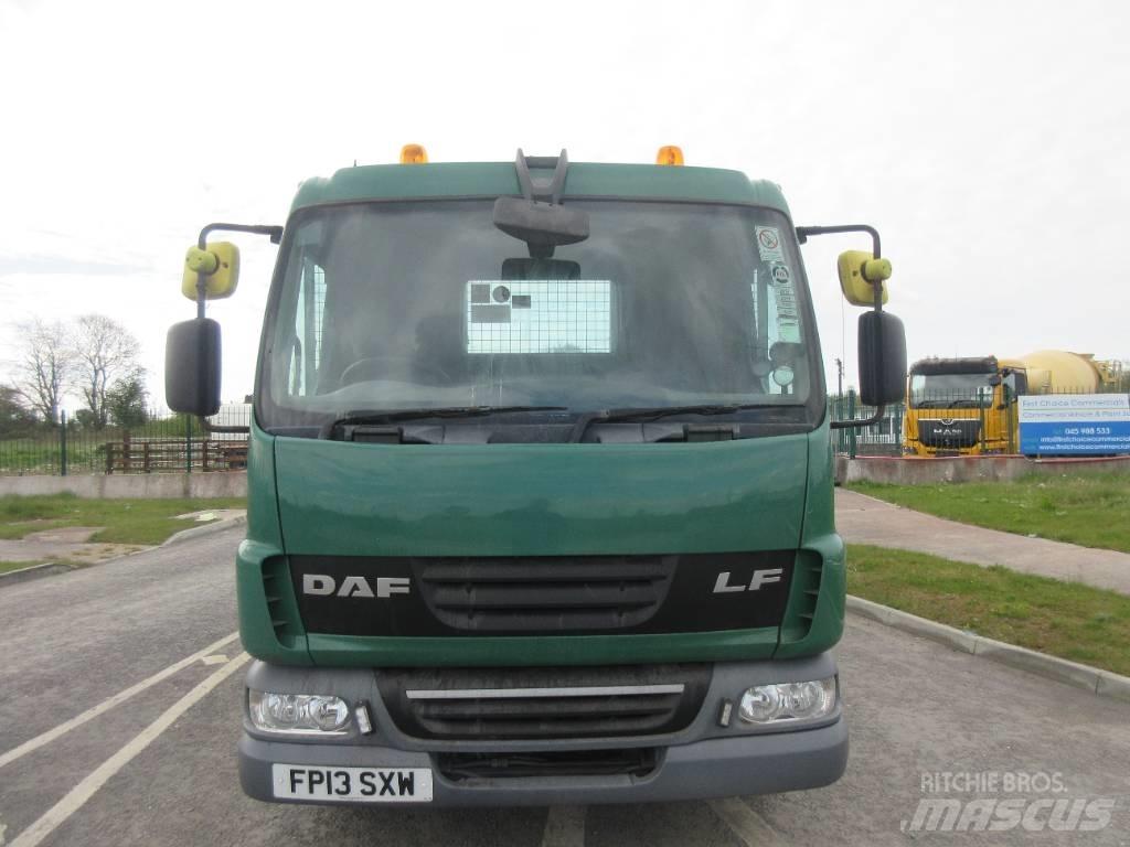 DAF 45.180 平板 / 絞盤 卡車