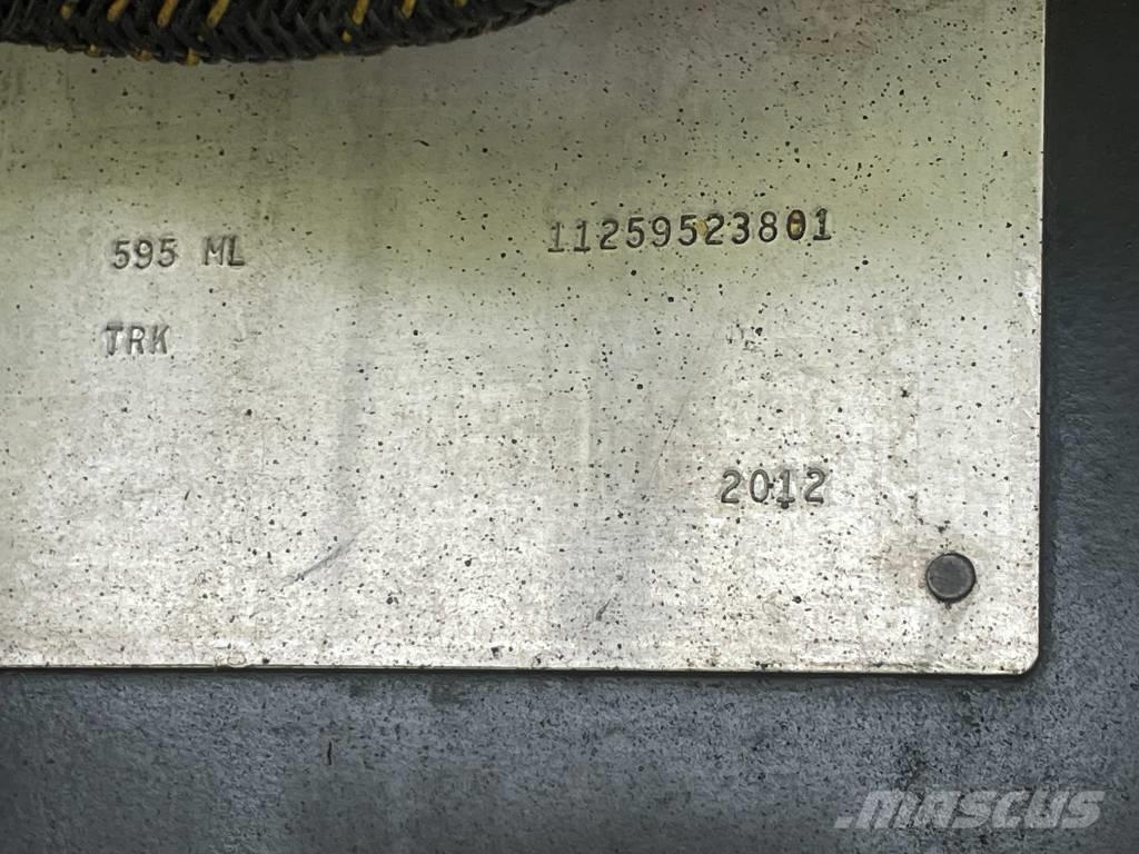 Barko 595 ML 鉗式裝載機