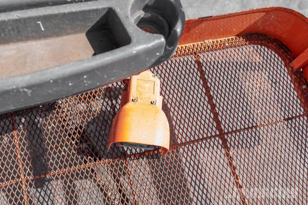 JLG 460 SJ 伸縮臂高空作業車