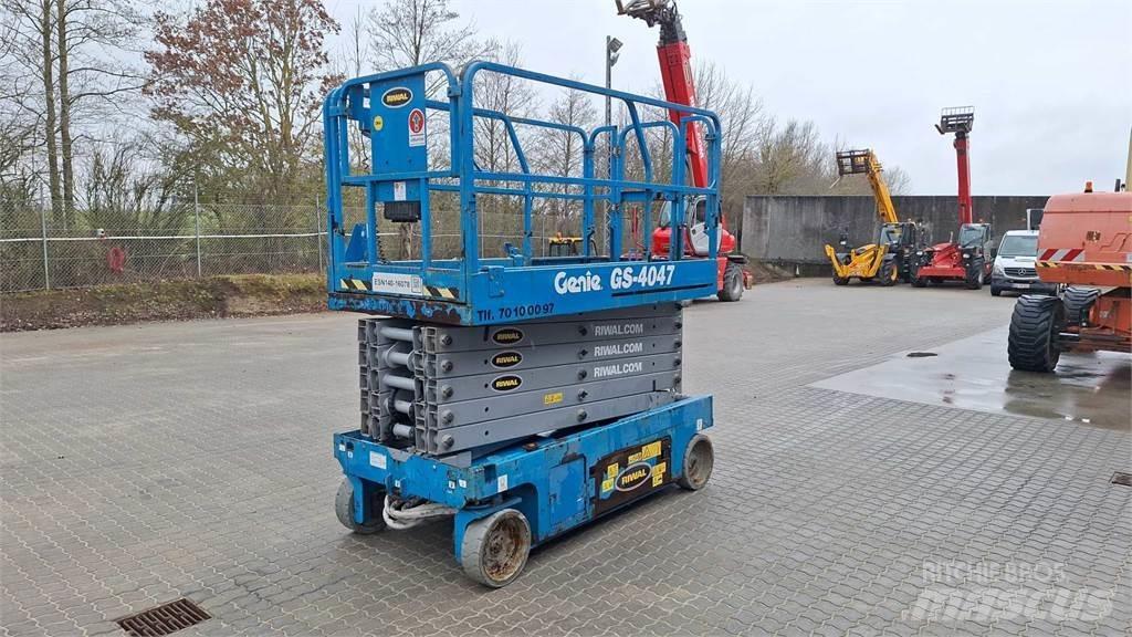 Genie GS4047 剪式升降機
