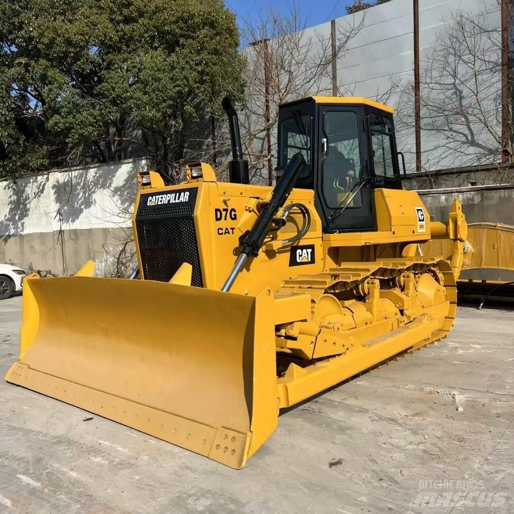 CAT D 7 G 平土機
