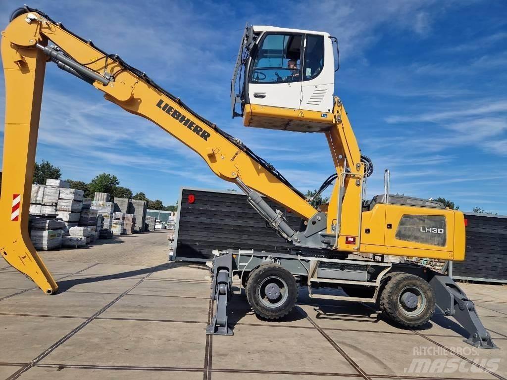 Liebherr LH 30 M 廢棄物/工業用操作車