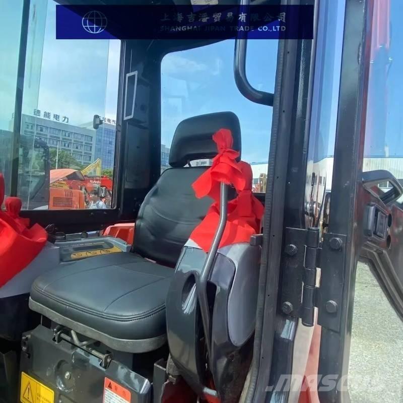 Kubota U 55-4 小型挖土機/掘鑿機<7t(小型挖掘機)