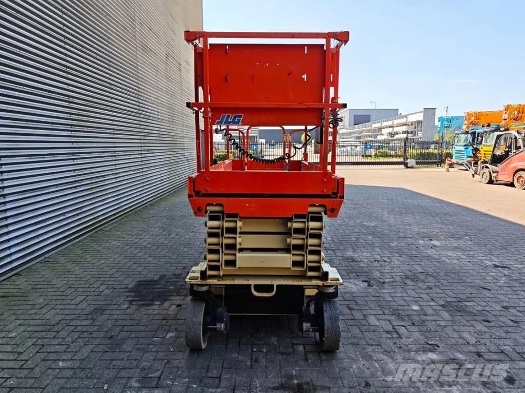 JLG 3246 ES 剪式升降機