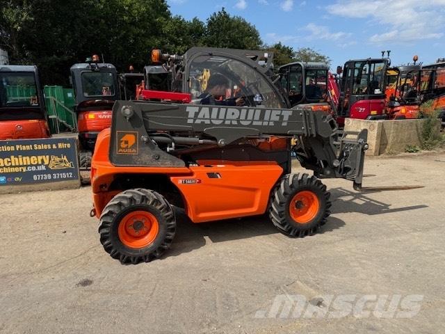 Ausa T 144 H 伸縮臂操作車