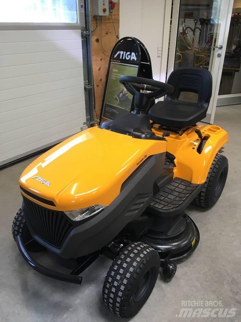 Stiga Tornado 398 ST 騎乘式割草機