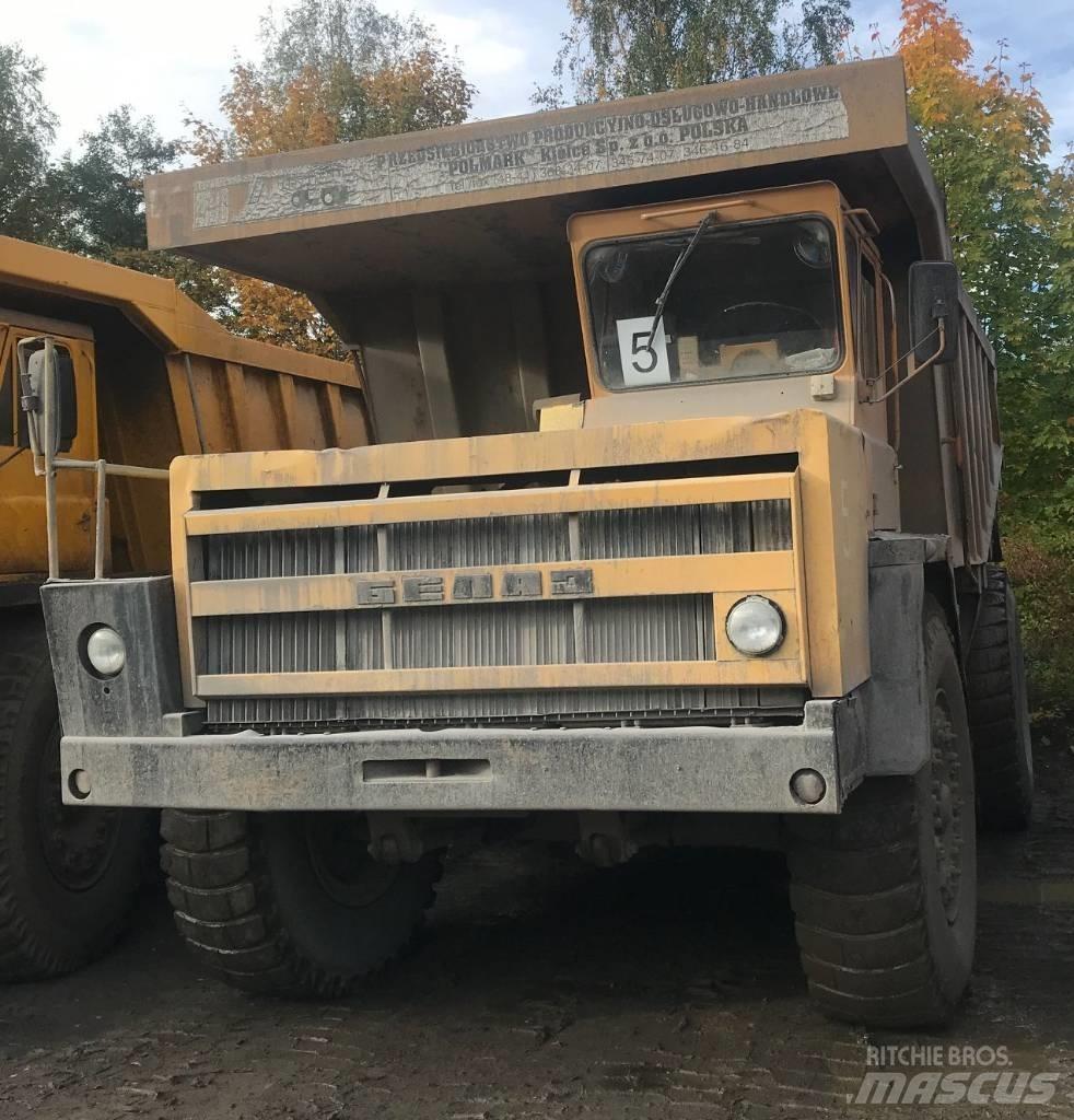 Belaz 7523 剛性傾卸卡車