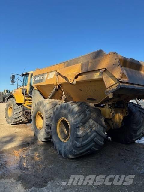 Volvo A 25 F 鉸接式起吊車