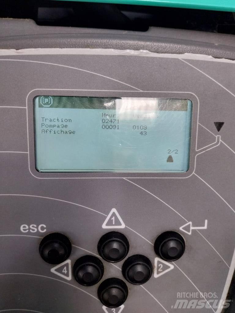 Mitsubishi SBV 16 N 自走式堆積機