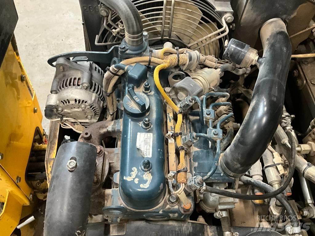 Bomag BW 100 AD M-2 雙輪滾壓機