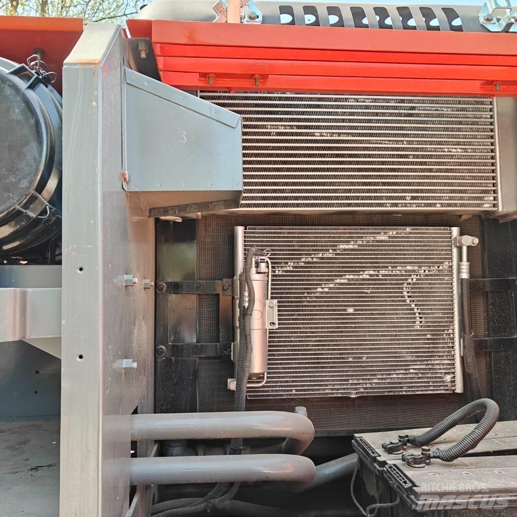 Hitachi ZX200 履帶式 挖土機/掘鑿機/挖掘機