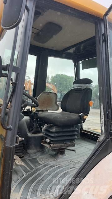 JCB 2 CX 輪胎式裝載機