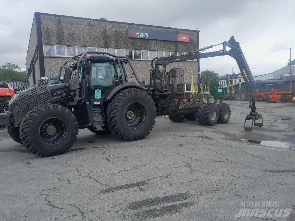 Valtra T 175 ED 林業用曳引機