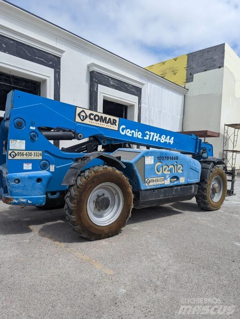 Genie GTH 844 伸縮臂操作車