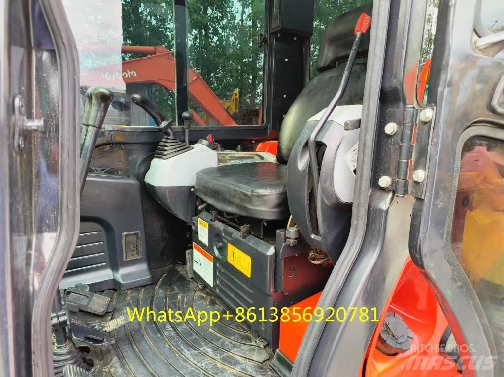 Kubota U 55-4 小型挖土機/掘鑿機<7t(小型挖掘機)